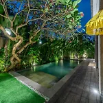 Cozy 3Br Villa In Central Seminyak
