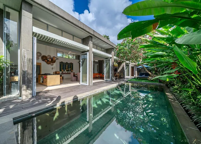 Cozy 3Br Villa In Central Seminyak